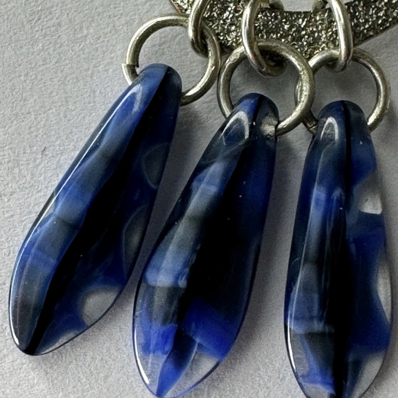 Blue Faceted Teardrop Hoop Dangle Earrings Silver Tone Textured Boho - Picture 3 of 5